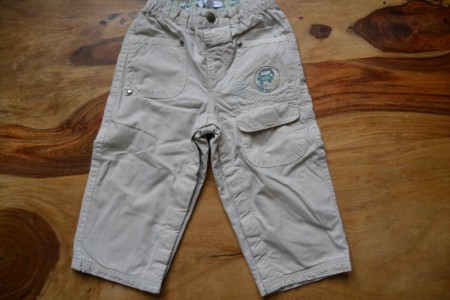 pantalon Kitchoun 18 mois : 2€